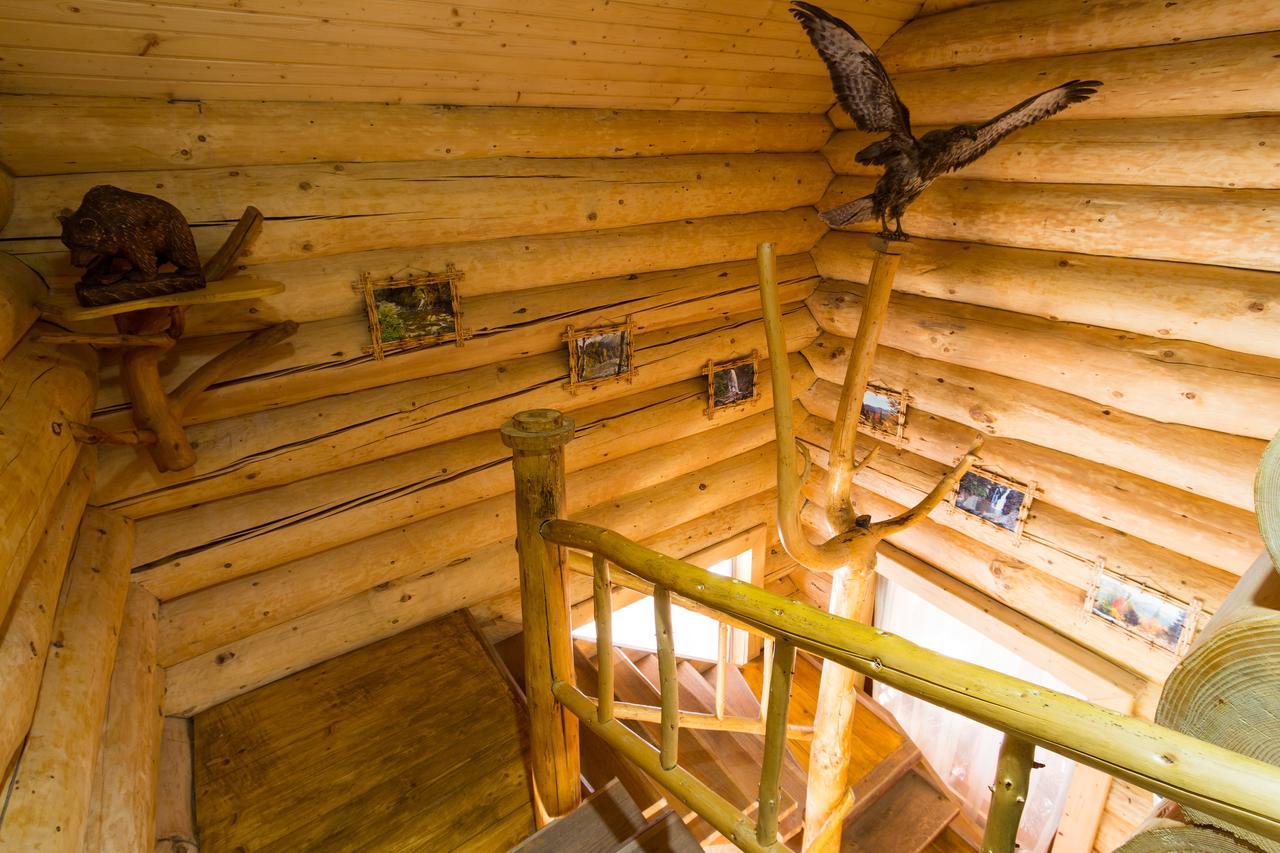Tsaryna Sadyba Jablunytsja Exteriör bild